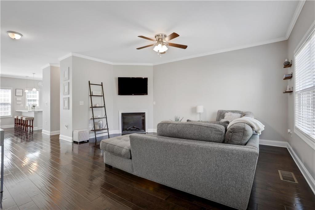 715 Pecan Knoll Drive Unit 3