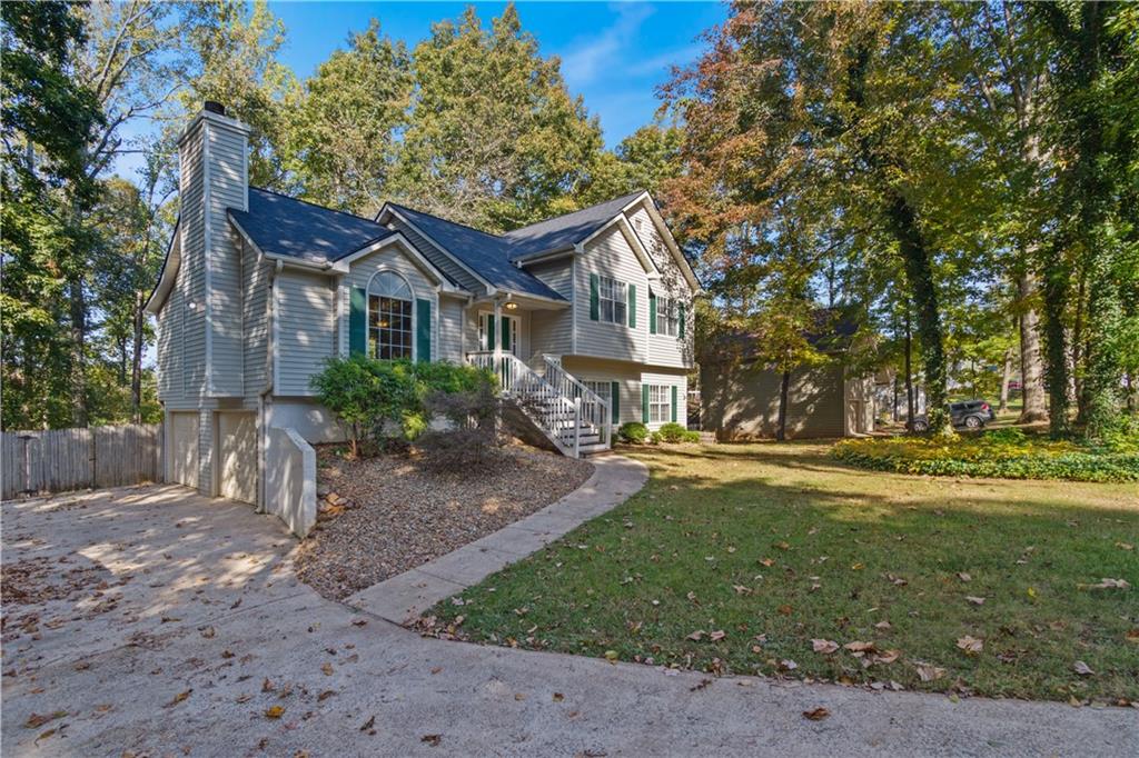 6120 Carriage Court