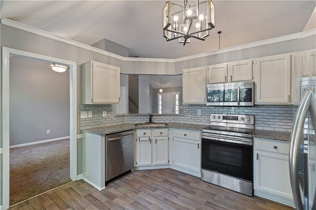 6120 Carriage Court