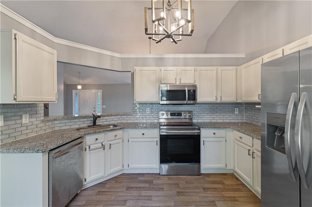 6120 Carriage Court
