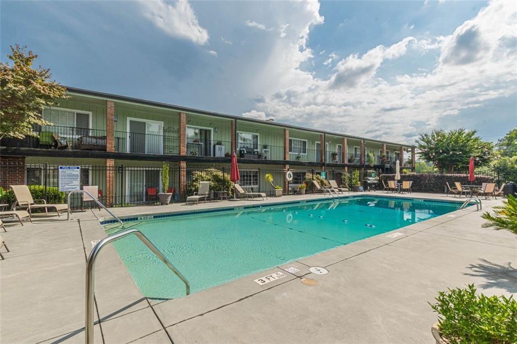 1705 Monroe Drive NE Unit B07