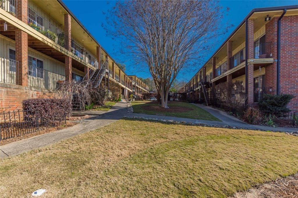 1705 Monroe Drive NE Unit B07