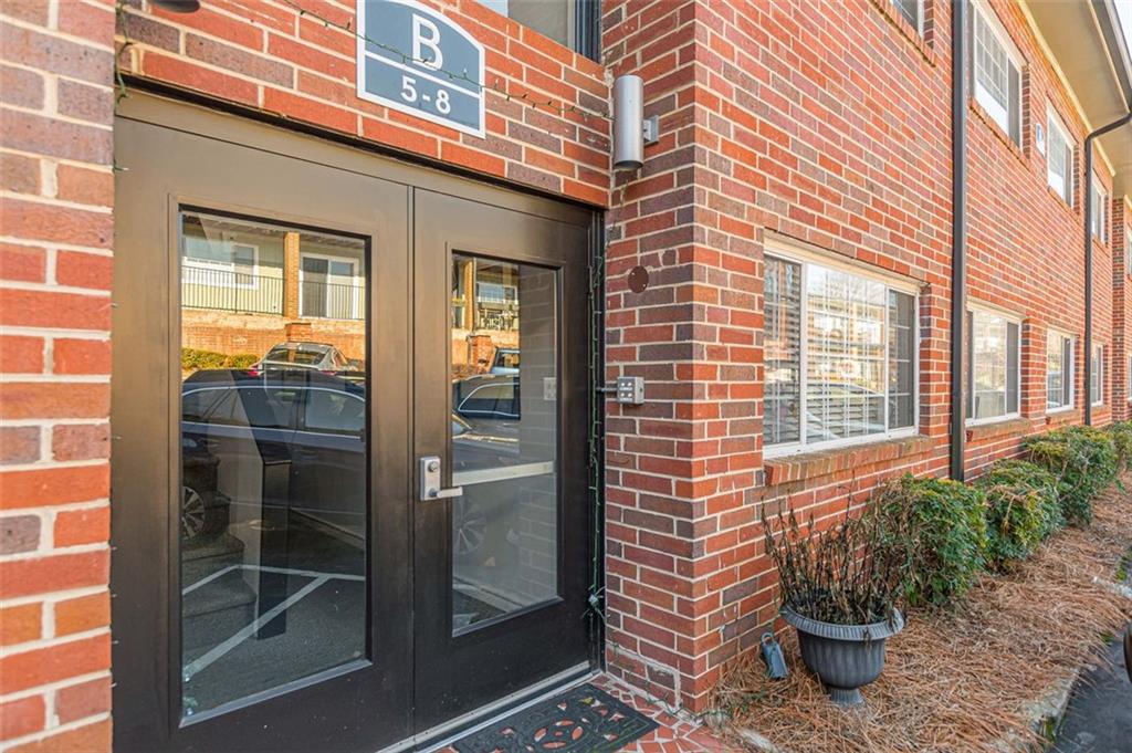 1705 Monroe Drive NE Unit B07