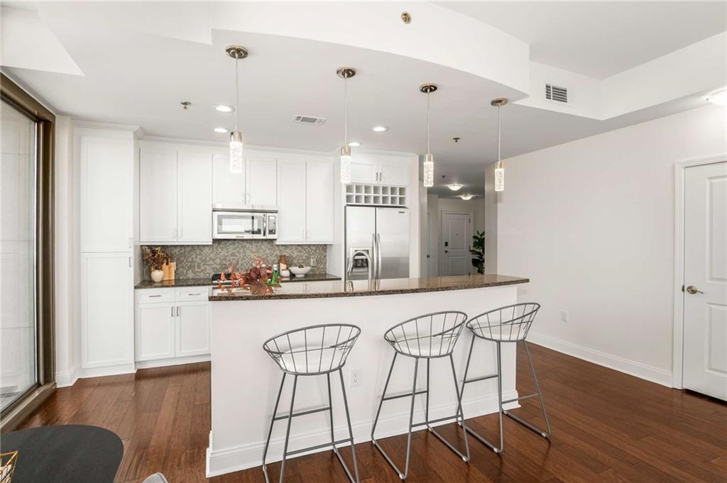 270 17th ST NW Unit 802