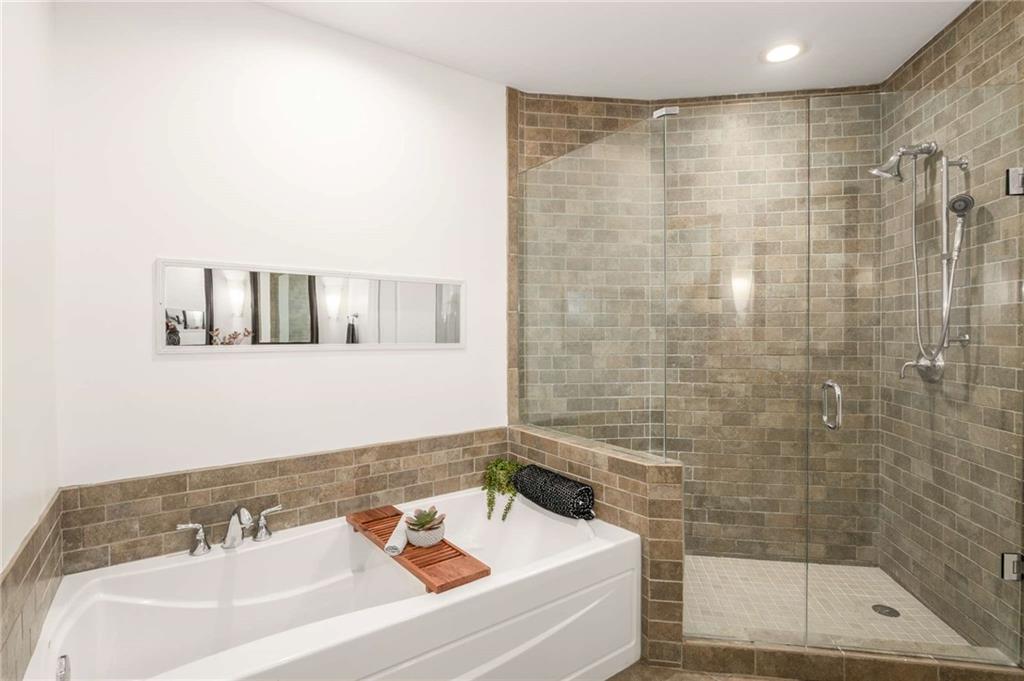 270 17th ST NW Unit 802