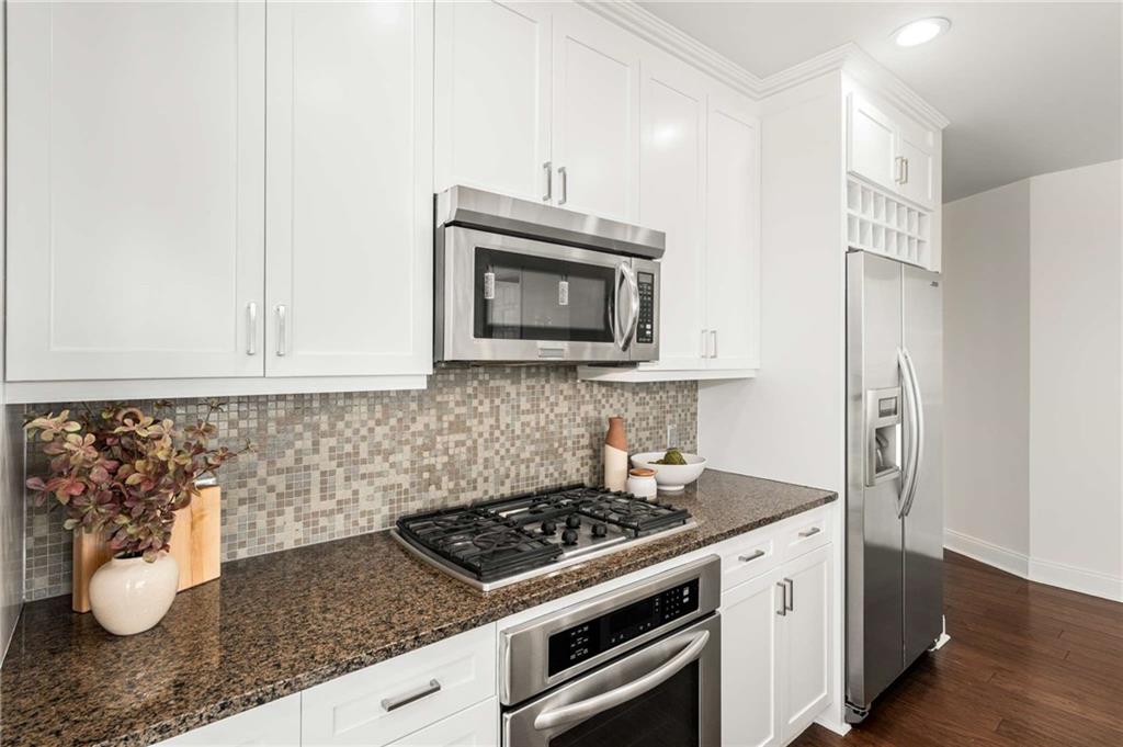 270 17th ST NW Unit 802