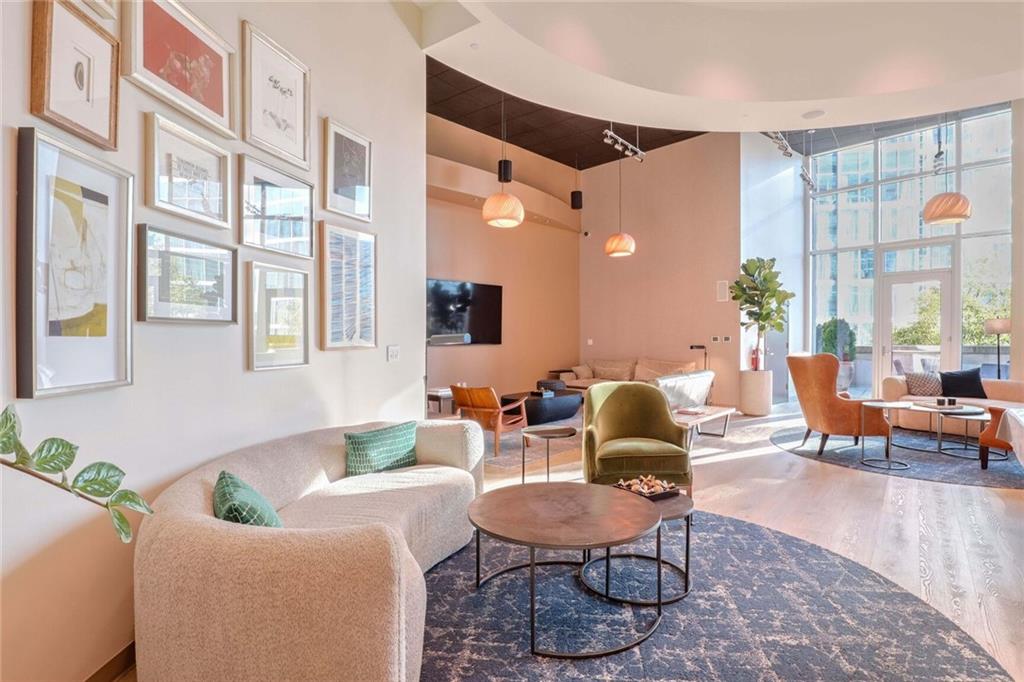 1080 Peachtree Street NE Unit 2109