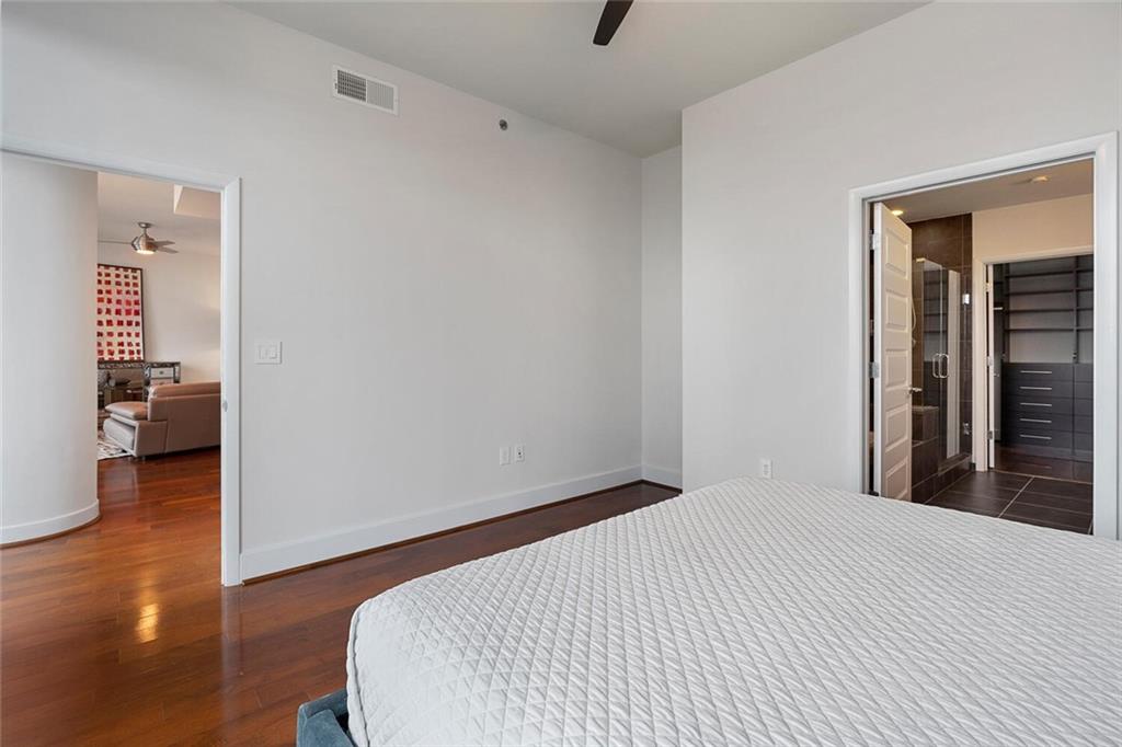 1080 Peachtree Street NE Unit 2109