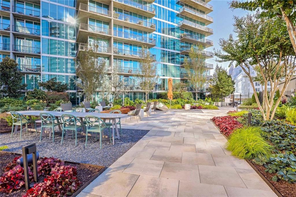 1080 Peachtree Street NE Unit 2109