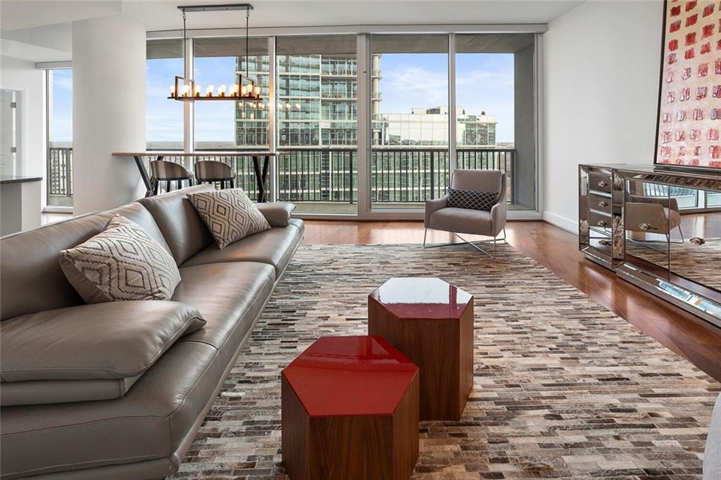 1080 Peachtree Street NE Unit 2109