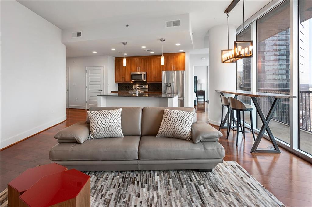 1080 Peachtree Street NE Unit 2109