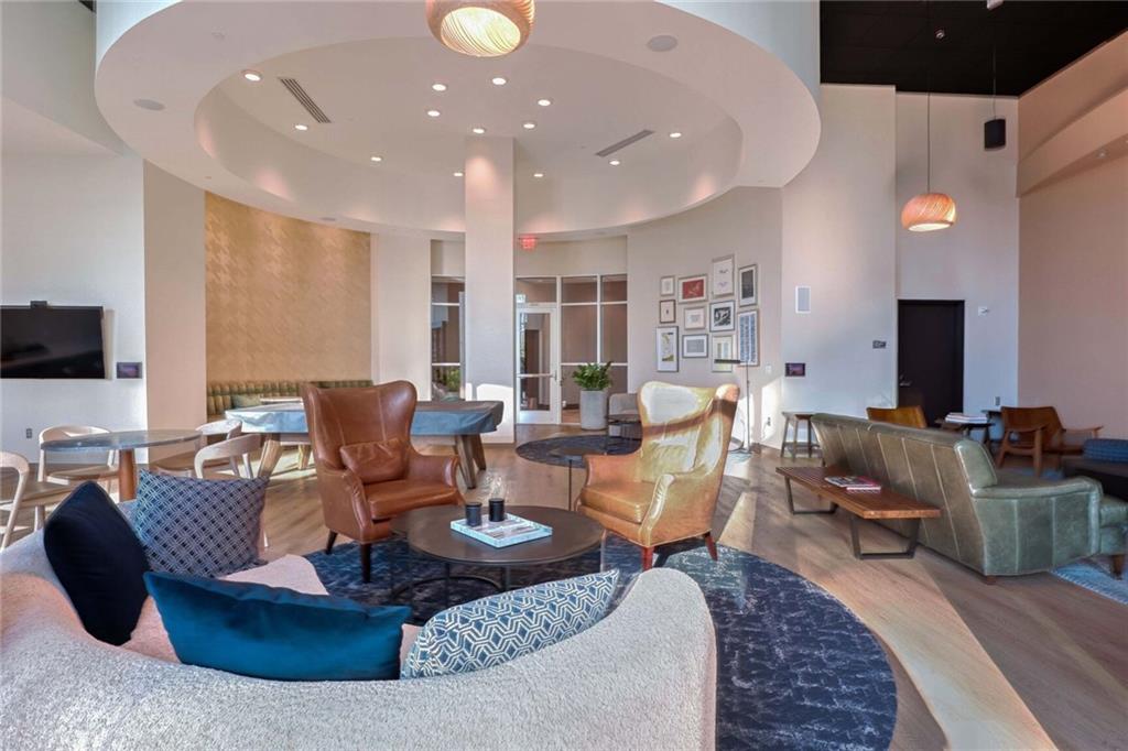 1080 Peachtree Street NE Unit 2109