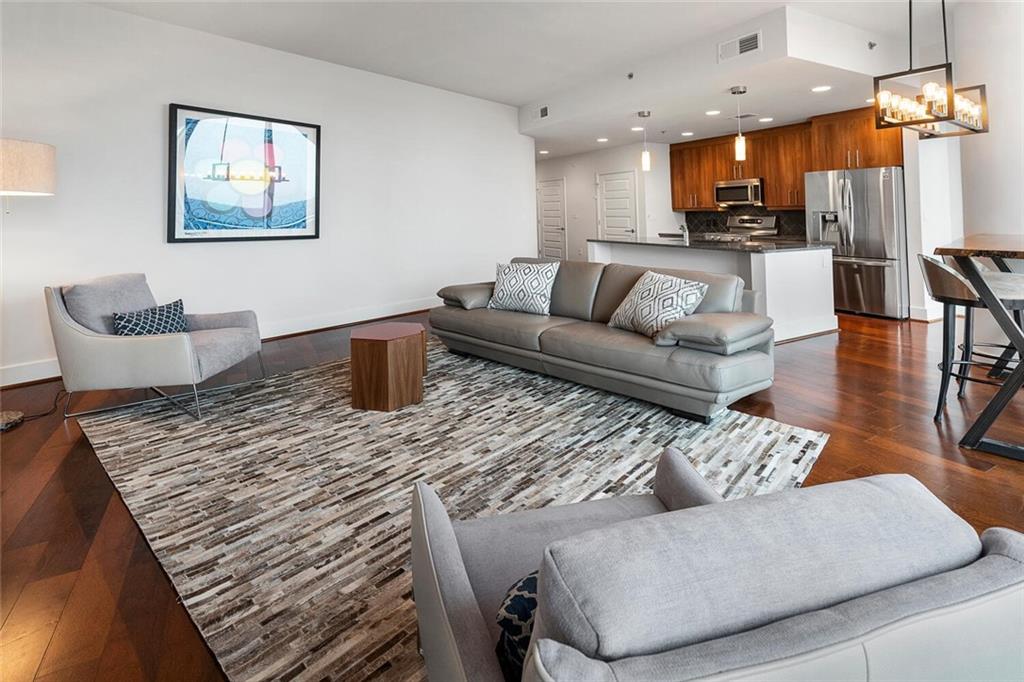 1080 Peachtree Street NE Unit 2109