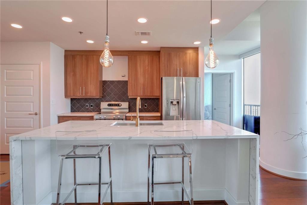 1080 Peachtree Street NE Unit 2109