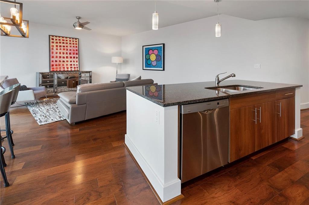 1080 Peachtree Street NE Unit 2109
