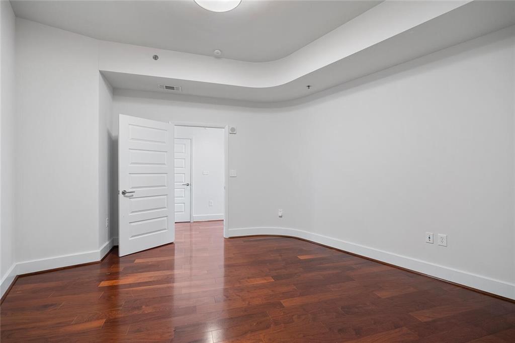 1080 Peachtree Street NE Unit 2109