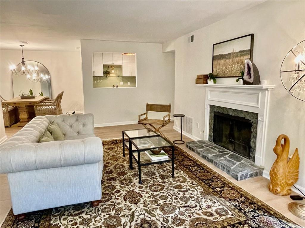 1407 Vicksburg Place