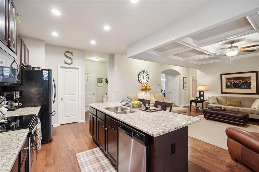 9553 Rushmore Circle