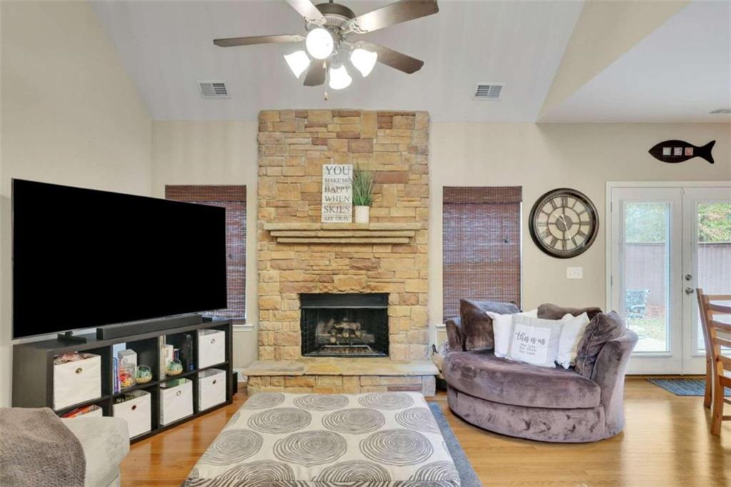 317 Hamilton Way