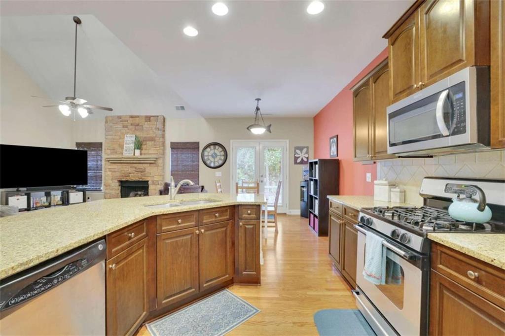 317 Hamilton Way