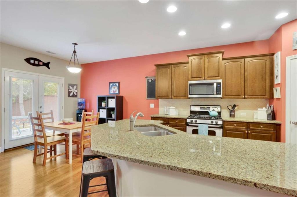 317 Hamilton Way