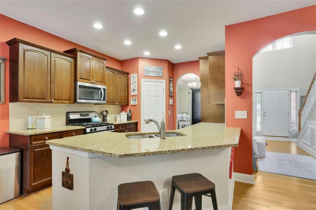 317 Hamilton Way
