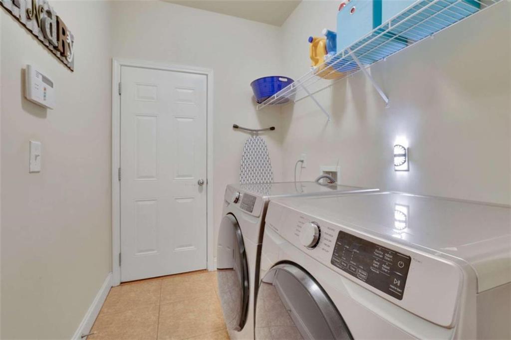 317 Hamilton Way