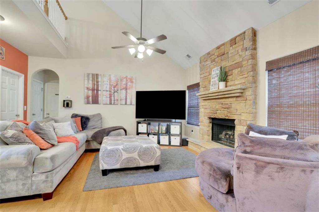317 Hamilton Way