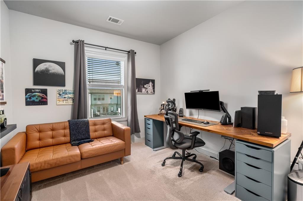 1861 Falling Sky Court NE