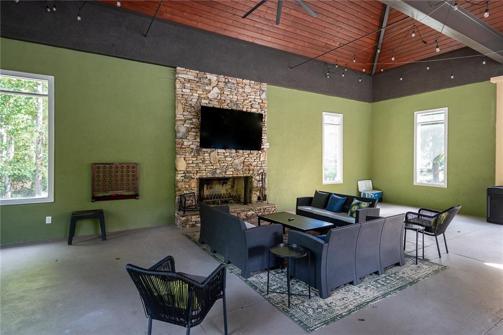 1284 Waterford Green Trail
