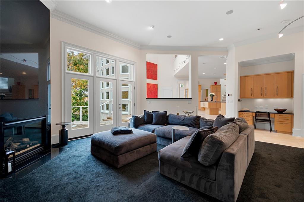 1284 Waterford Green Trail