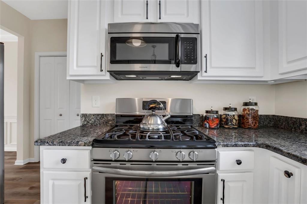 4014 BERWICK FARM Drive