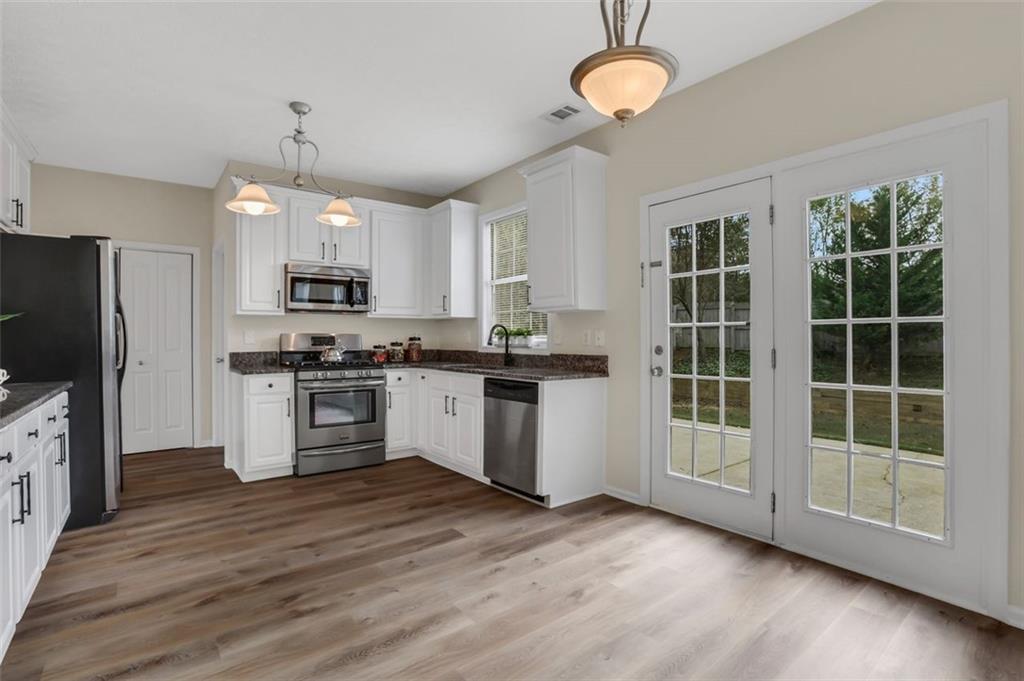 4014 BERWICK FARM Drive