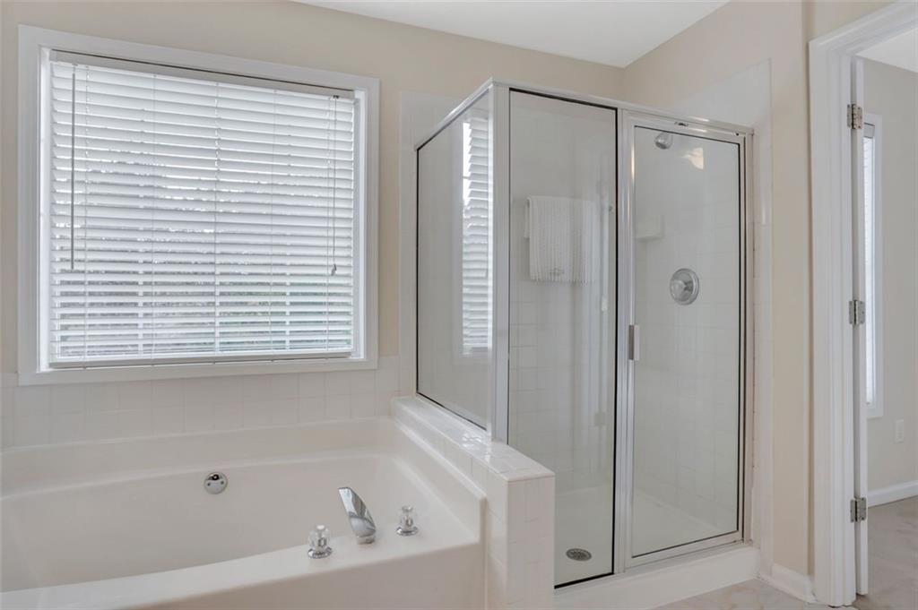 4014 BERWICK FARM Drive