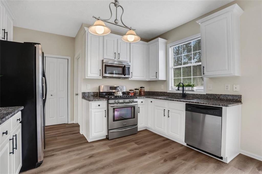4014 BERWICK FARM Drive