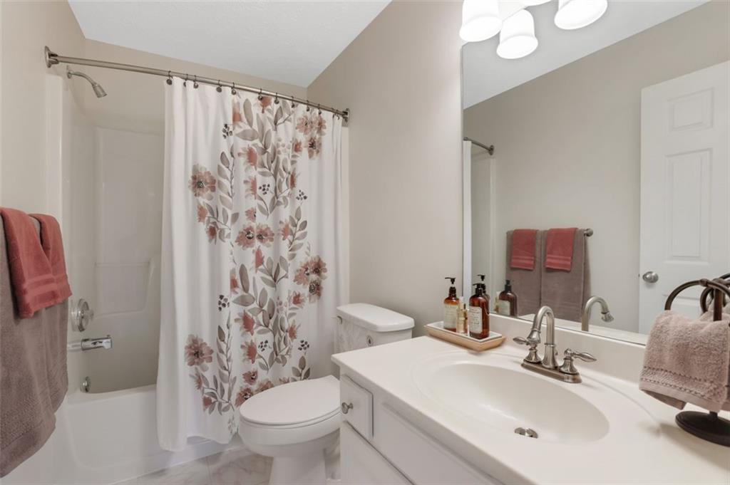 4014 BERWICK FARM Drive