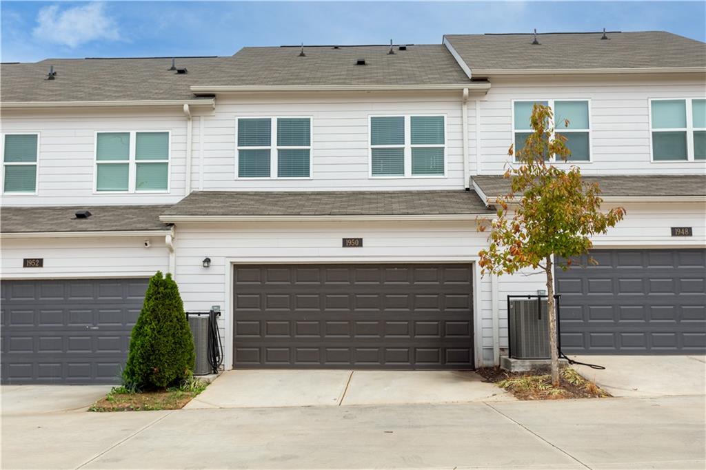 1950 Drew Drive NW