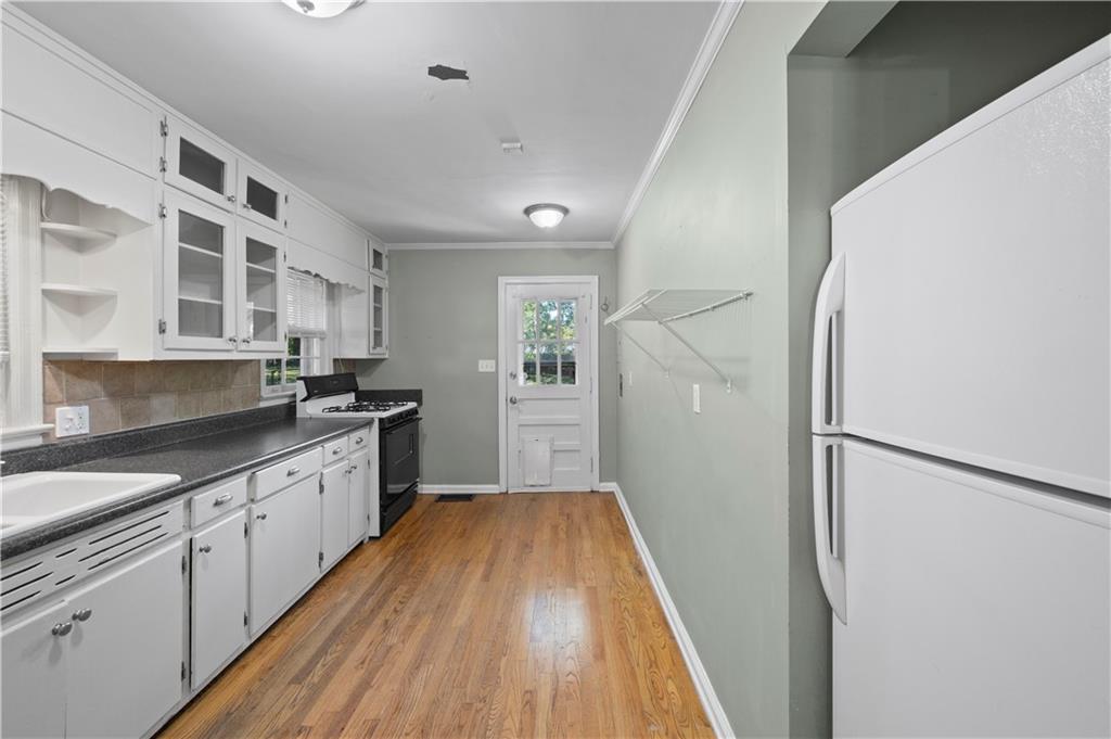 3627 Lavista Road