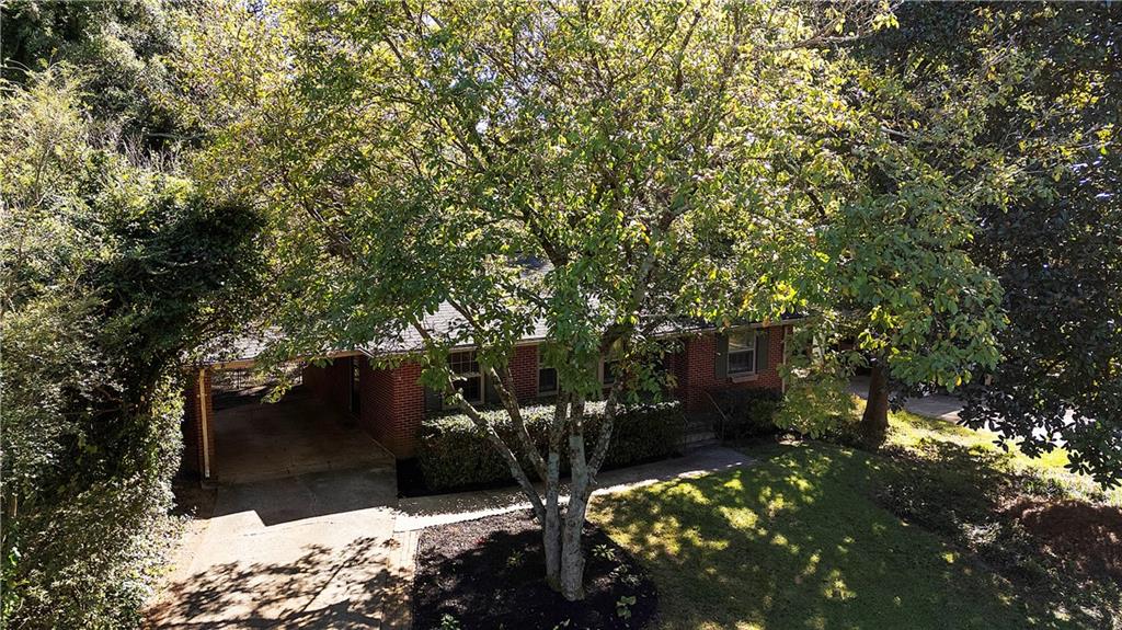 3627 Lavista Road