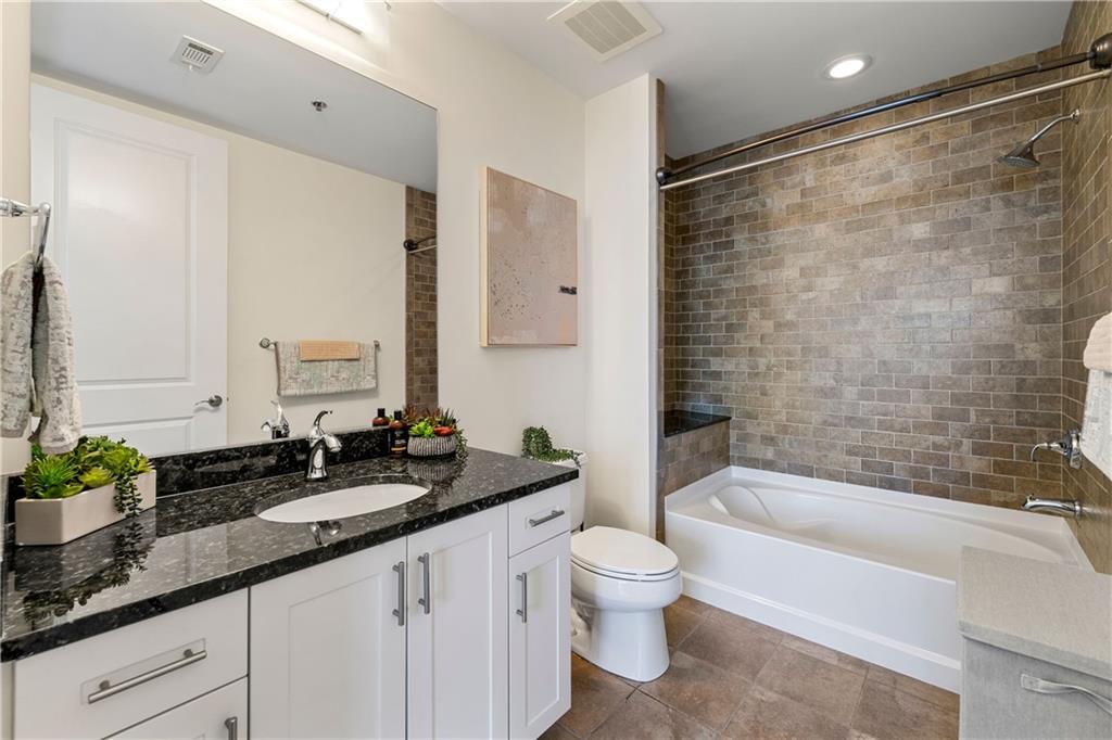 270 17th Street NW Unit 3703