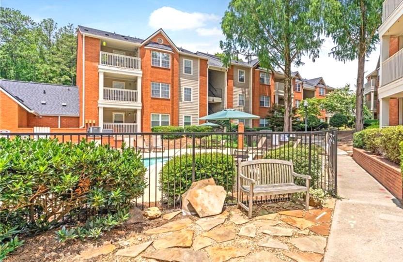 4090 Chastain Park Court NE