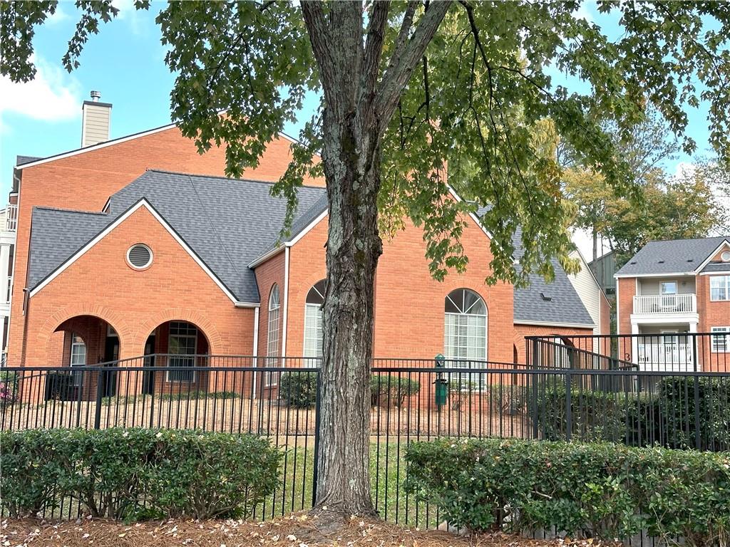 4090 Chastain Park Court NE