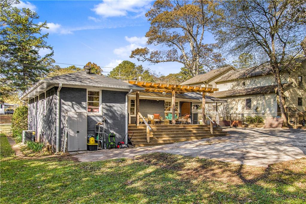 1138 Bouldercrest Drive SE