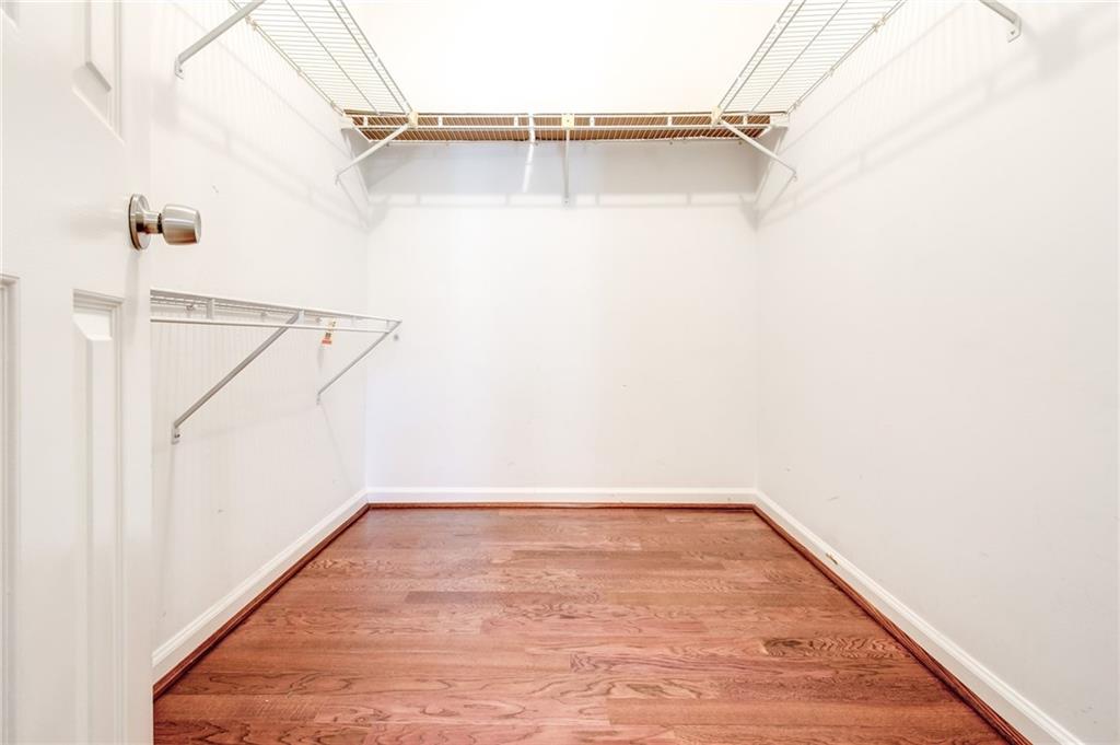 2201 N Forest Trail