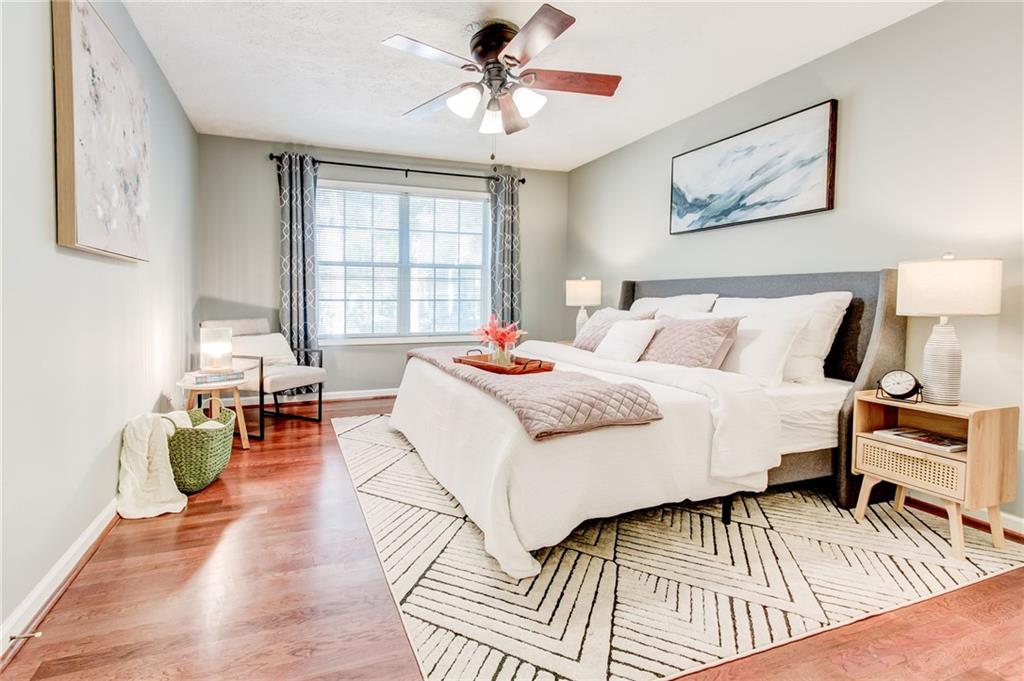 2201 N Forest Trail