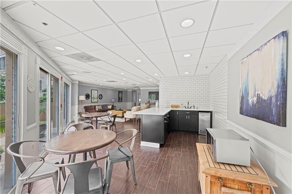 1 Biscayne Drive NW Unit 610