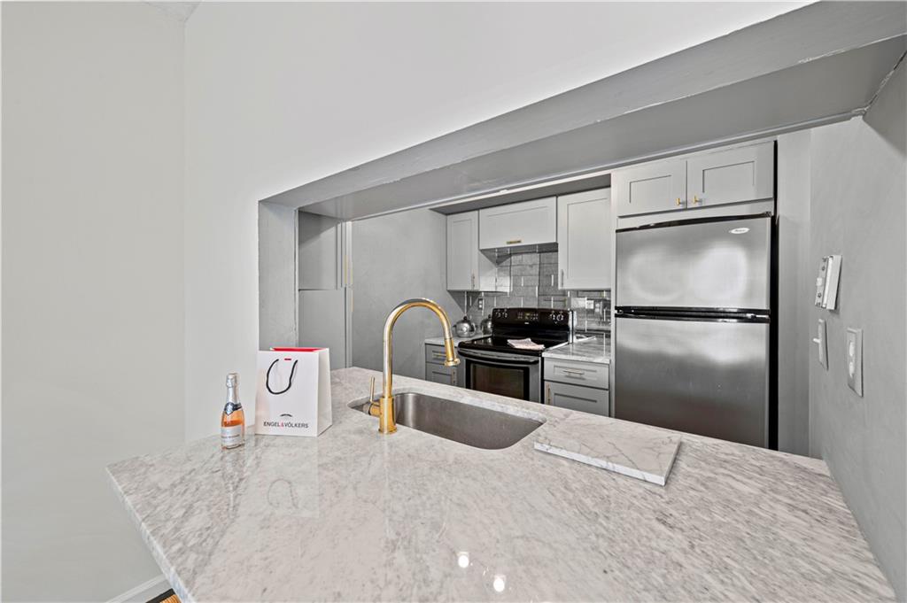1 Biscayne Drive NW Unit 610