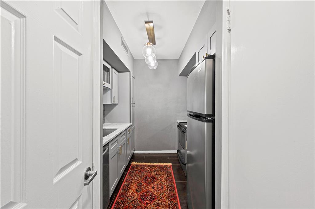 1 Biscayne Drive NW Unit 610