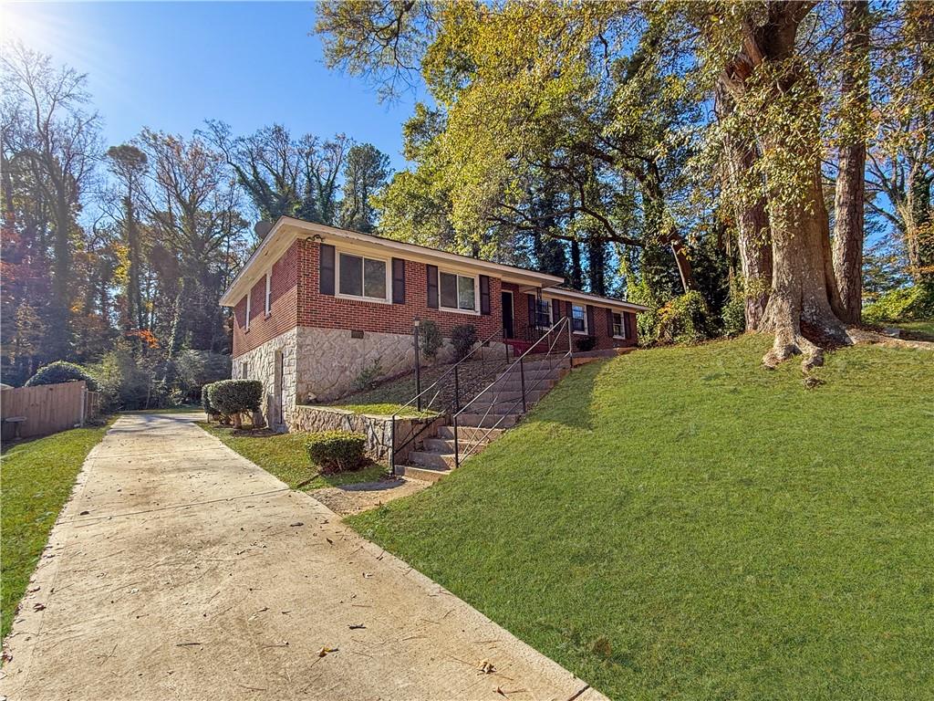 591 Lynn Circle SW