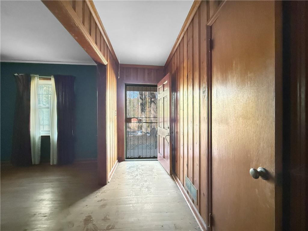 591 Lynn Circle SW